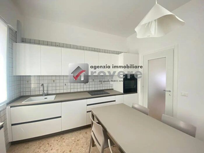 Casa con 7 locali in affitto in Treviso