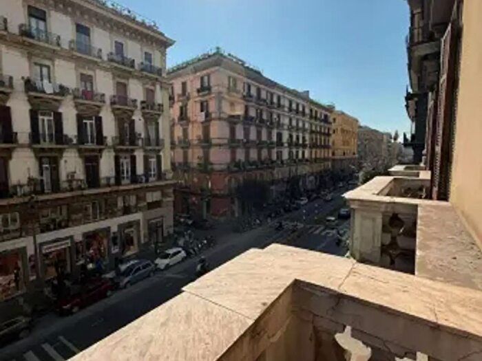 Appartamento quadrilocale in vendita in Corso Umberto I, Napoli