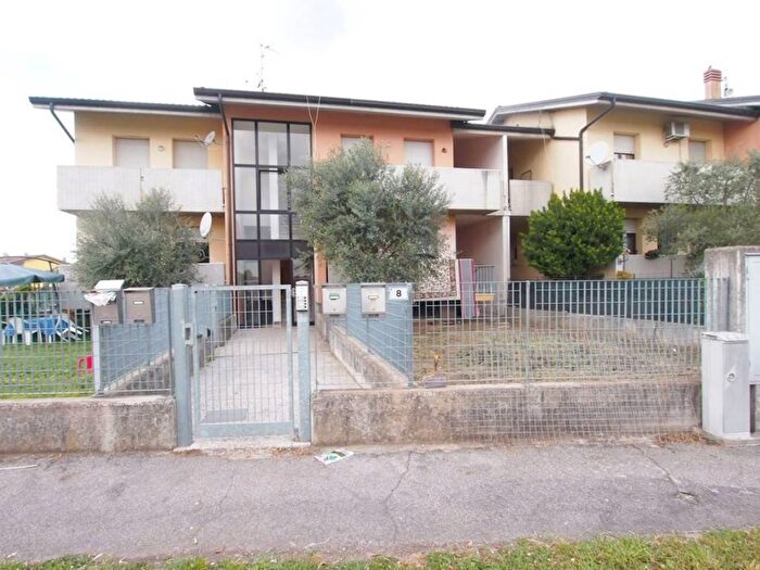 Appartamento quadrilocale in affitto in via paolo borsellino, Bonavigo