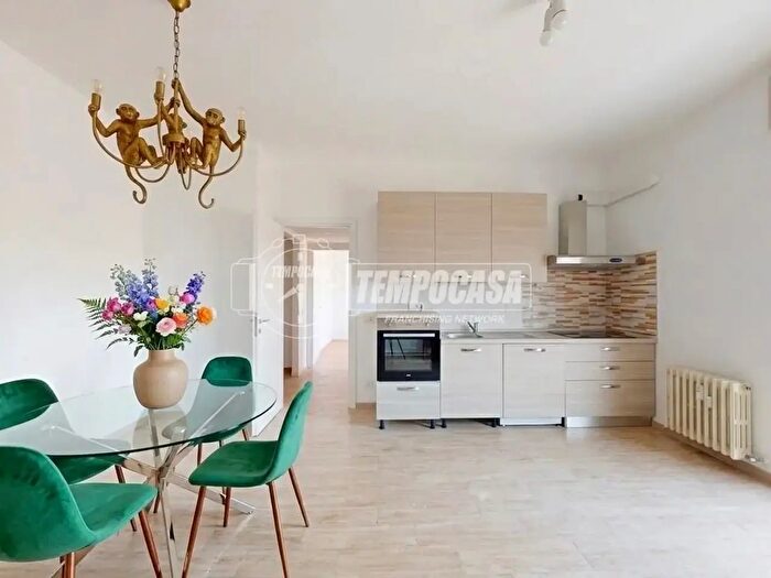 Appartamento bilocale in vendita in Via Umberto Maddalena, Lazzate