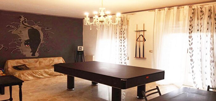 Appartamento quadrilocale in vendita in Viale Teracati Siracusa, Siracusa