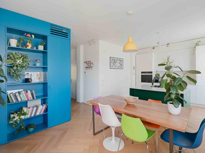 Appartamento trilocale in affitto in Via Francesco Crispi, Montello, Varese