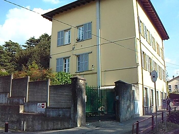 Appartamento bilocale in affitto in Via Vallone, Centro, Luino