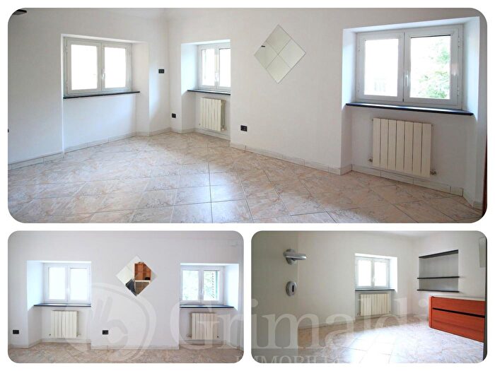 Appartamento quadrilocale in vendita in Via Teglia, Genova