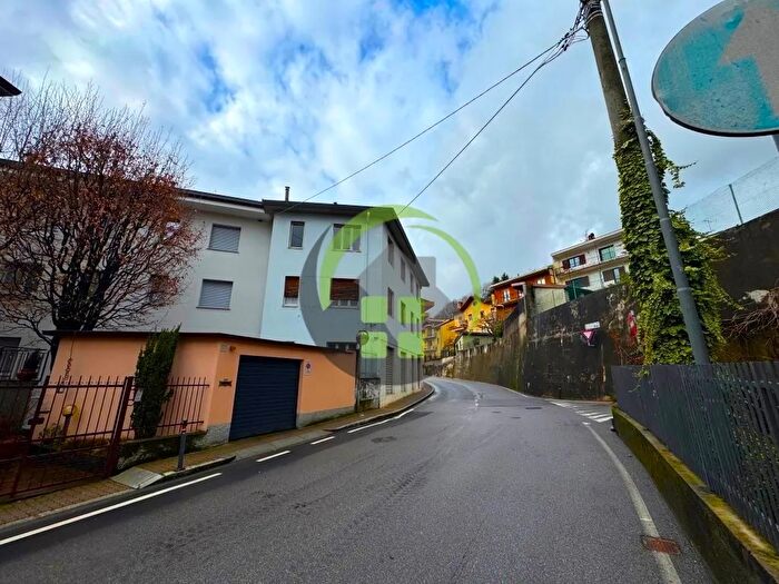 Casa bilocale in vendita in Fiorano Al Serio