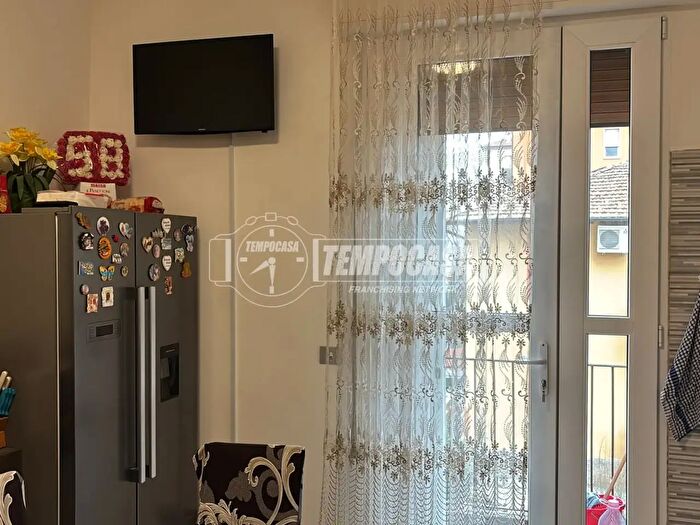 Appartamento trilocale in vendita in Via Carlo Cattaneo, Bologna