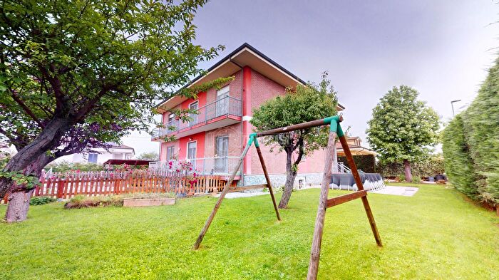 Appartamento con 5 locali in vendita in Via Verona, Cherasco