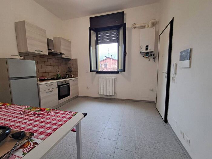 Appartamento trilocale in affitto in Via Santorre Santarosa, Semicentro, Vigevano