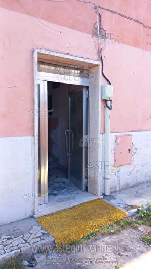 Appartamento trilocale in vendita in Viale Palmiro Togliatti, Roma