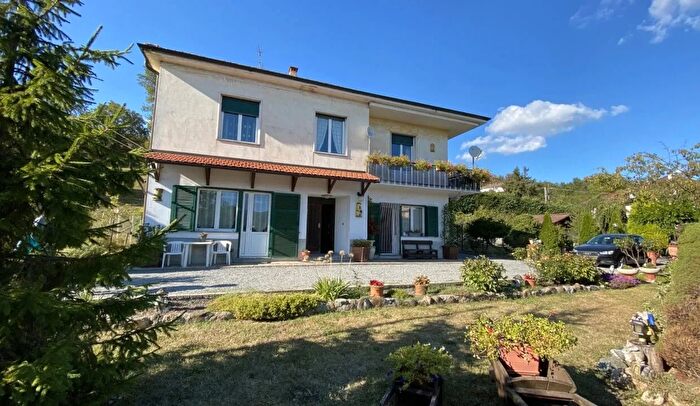 Appartamento in vendita in Bragno Cairo Montenotte Savona Liguria Italia, Cairo Montenotte