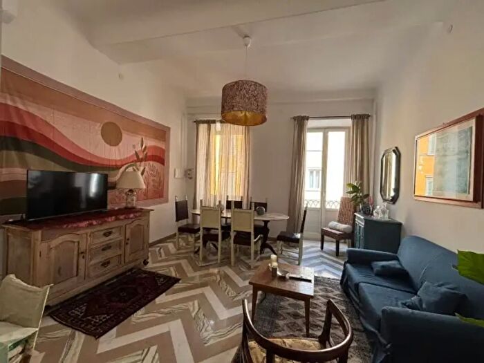 Appartamento bilocale in vendita in Via Camillo Benso di Cavour, Massa