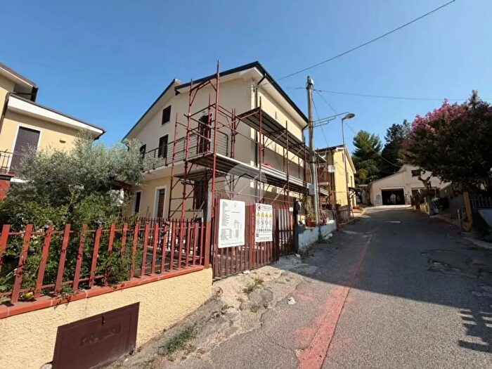 Casa trilocale in affitto in Via Pietro Micca, Fara In Sabina