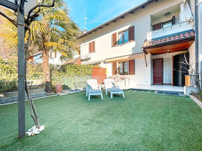 Casa con 8 locali in vendita in Via alla Piana, Cannobio