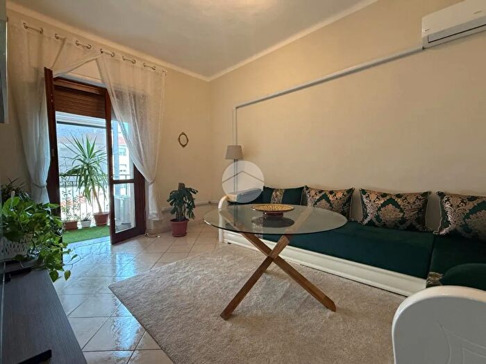 Appartamento trilocale in vendita in Via Vittoria, Asti