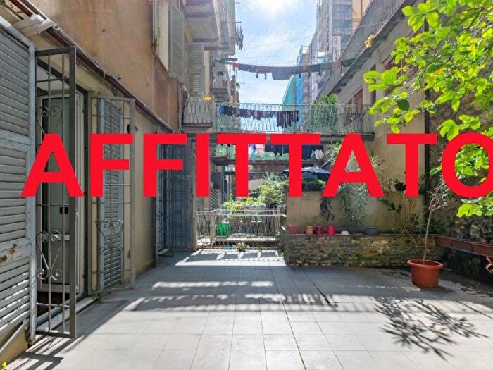Appartamento trilocale in affitto in Via Giuseppe Ferrari, Castelletto, Genova
