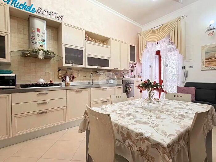 Appartamento trilocale in vendita in Via Florio, Manfredonia