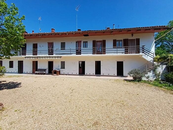 Casa con 8 locali in vendita in Borgata Ponte, Rivara