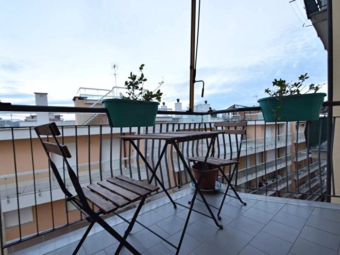 Appartamento con 5 locali in affitto in Piazzale Mazzini, Centro, Loano