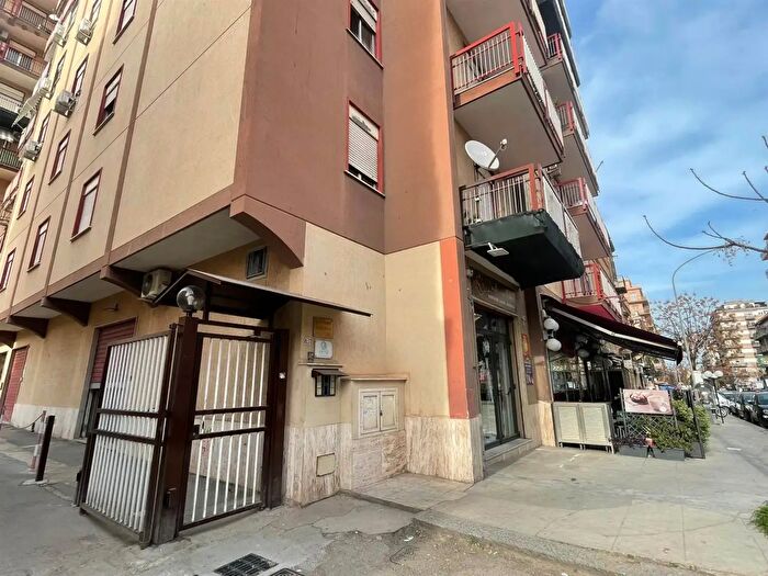 Appartamento quadrilocale in vendita in Corso Calatafimi, Palermo