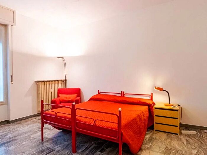 Appartamento trilocale in affitto in Via DellAssunta, Vigentino Fatima, Milano