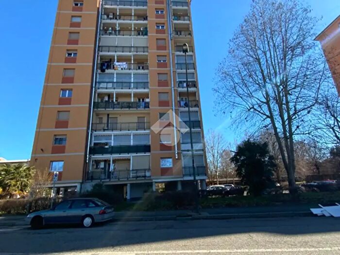 Appartamento con 5 locali in vendita in Via degli Ulivi, Torino