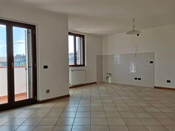 Appartamento trilocale in vendita in Colle Di Val D'Elsa