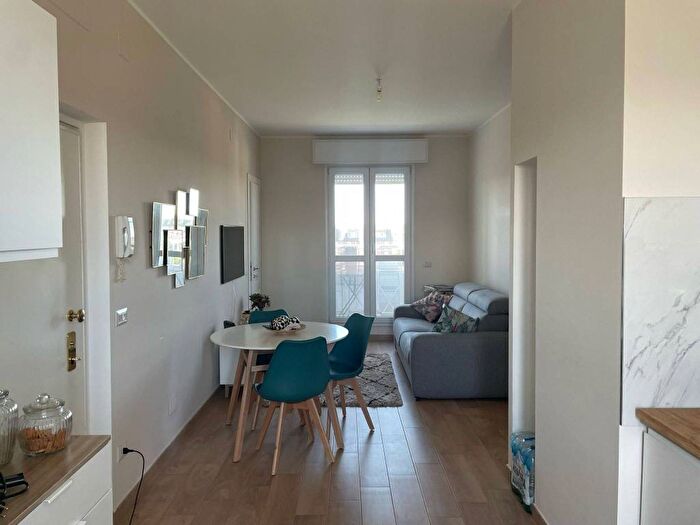 Appartamento trilocale in affitto in Via Enrico De Nicola, Cantalupa San Paolo, Milano