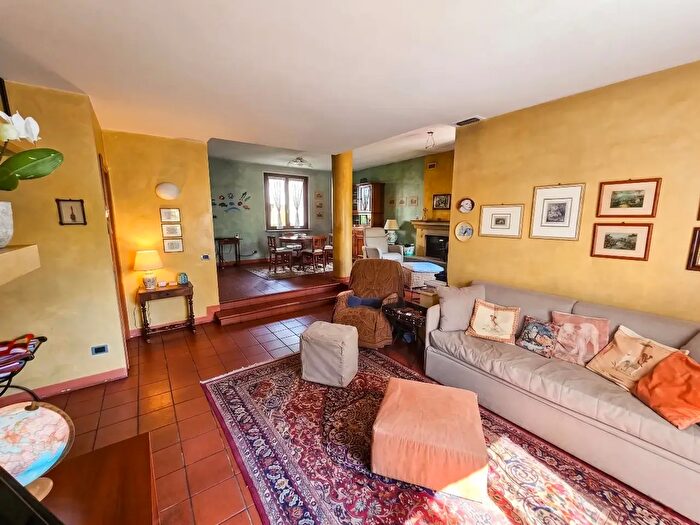 Casa con 5 locali in vendita in Via Salvemini, Collebeato