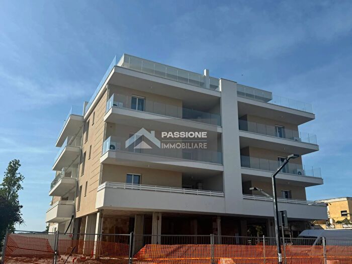 Appartamento trilocale in vendita in Via Roma, Martinsicuro