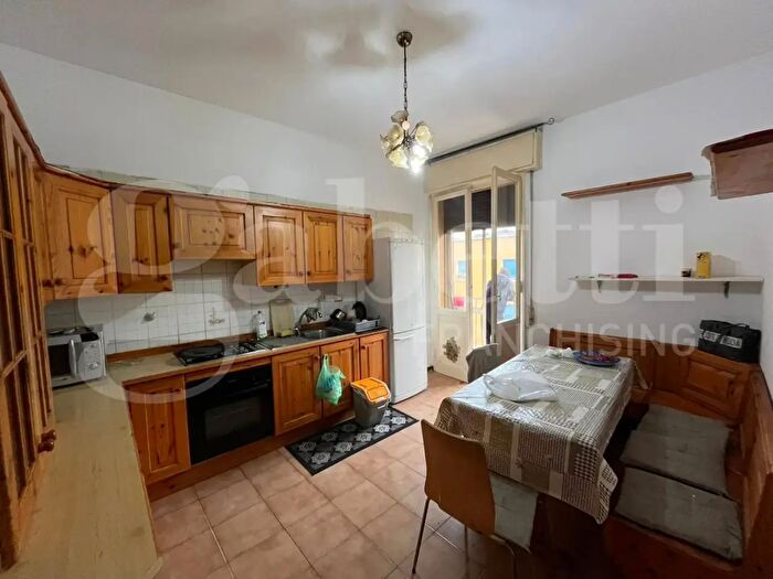 Appartamento trilocale in vendita in Bologna