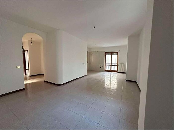 Appartamento quadrilocale in vendita in Via dalla Chiesa, Triggiano