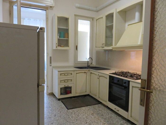 Appartamento con 5 locali in affitto in Via Silvestrini, Zona Fiera, Verona