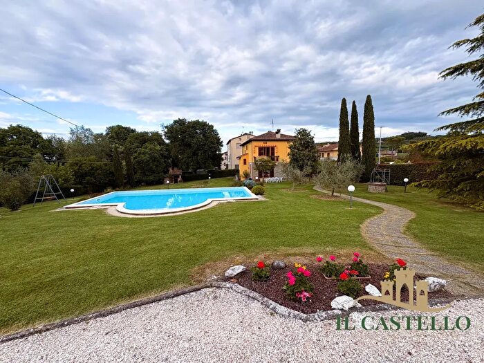 Casa con 5 locali in vendita in Citta Della Pieve