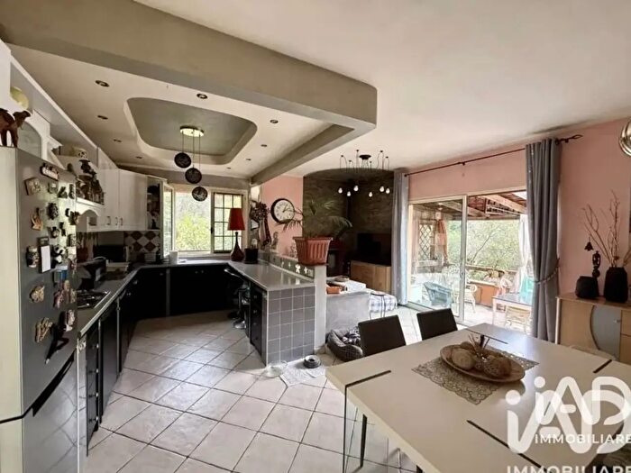 Casa trilocale in vendita in Frazione Verrandi, Ventimiglia