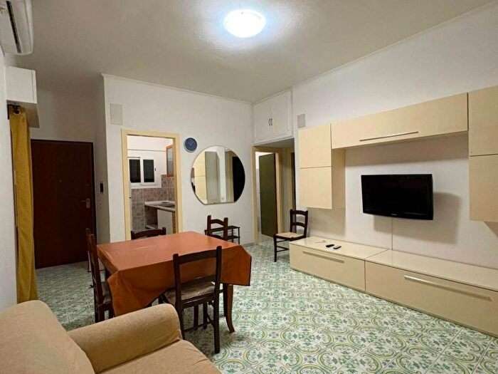 Appartamento trilocale in affitto in Via Tronto, Tor San Lorenzo Nuova California, Ardea