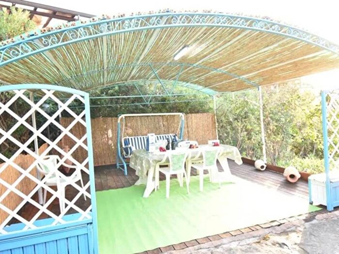 Casa quadrilocale in affitto in Domus De Maria