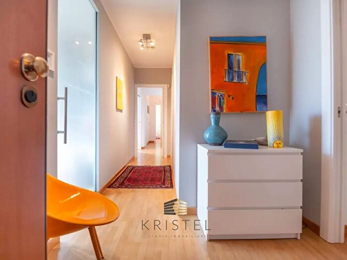 Appartamento con 8 locali in vendita in Via Pasquale Celommi, Pescara