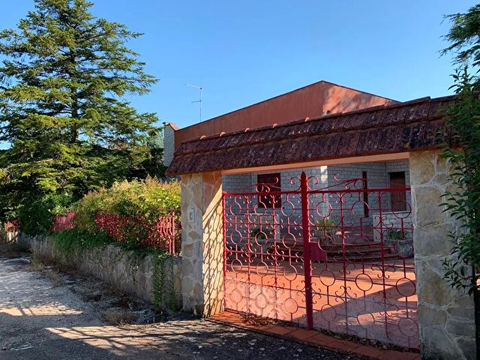 Casa quadrilocale in vendita in Contrada Gorgofreddo, Monopoli