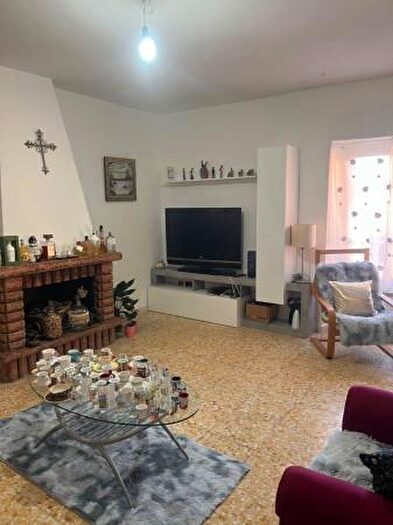 Casa con 5 locali in vendita in Piazza Europa, San Lorenzo Nuovo