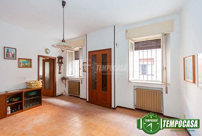 Case in Vendita e in Affitto - 3