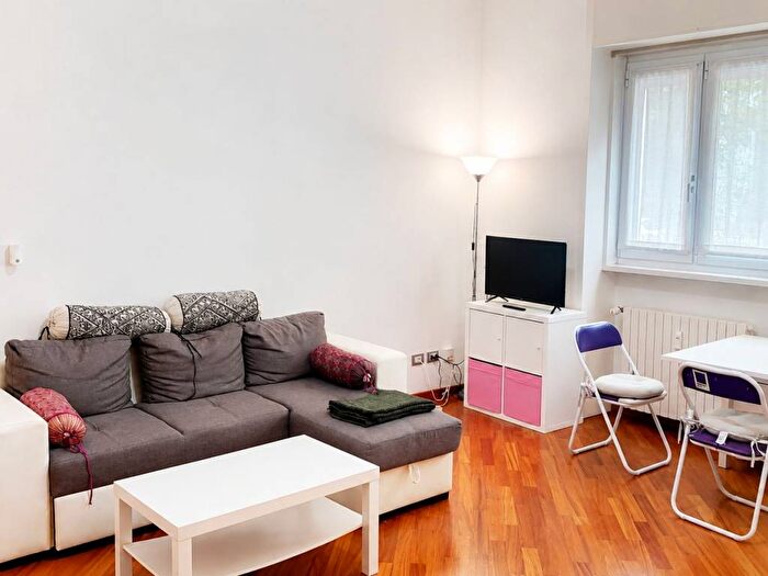 Appartamento monolocale in affitto in Via Vincenzo Monti, Sempione, Milano