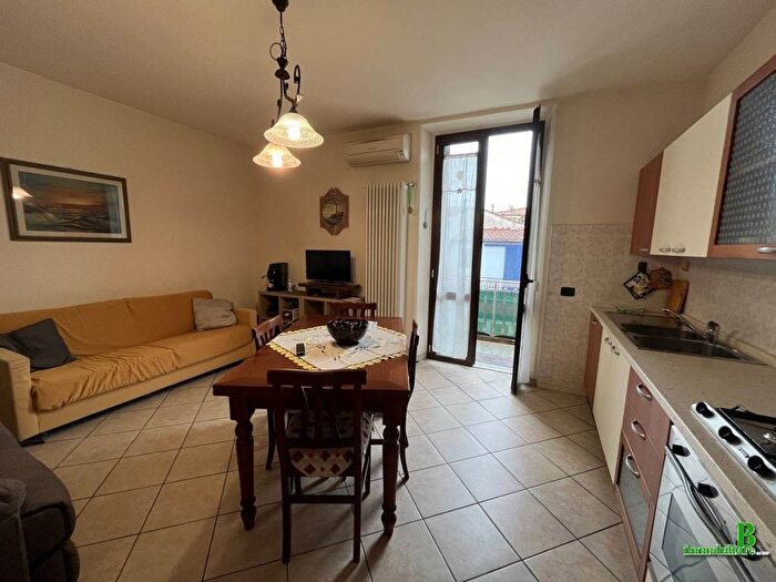 Appartamento quadrilocale in affitto in Centro, Viareggio