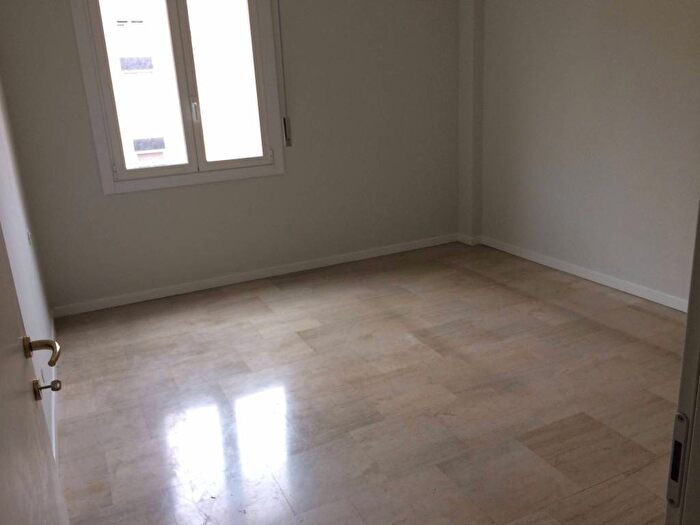 Appartamento bilocale in affitto in Via Fratelli Rosselli, Bologna Sulmona, Milano