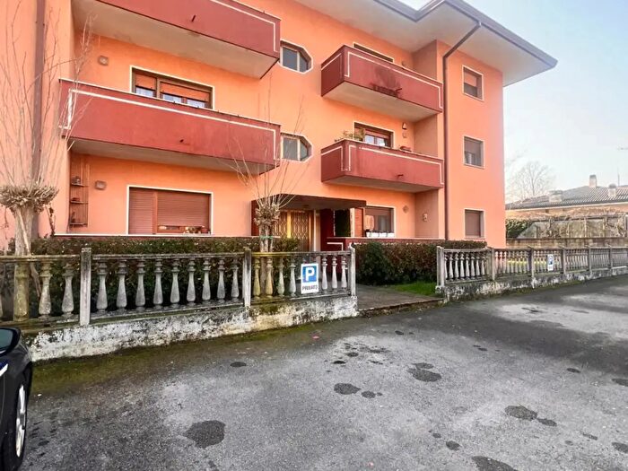 Appartamento trilocale in vendita in Via Don Minzoni, Cordenons