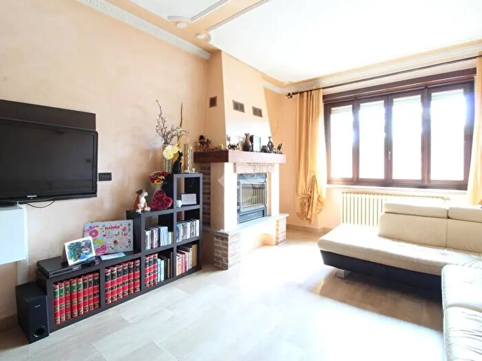 Appartamento quadrilocale in vendita in Via Principe Amedeo, Santena