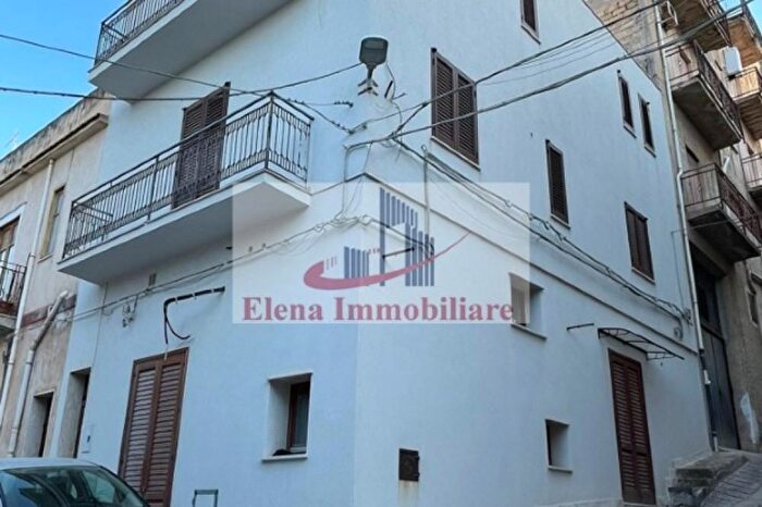 Appartamento trilocale in vendita in Alcamo