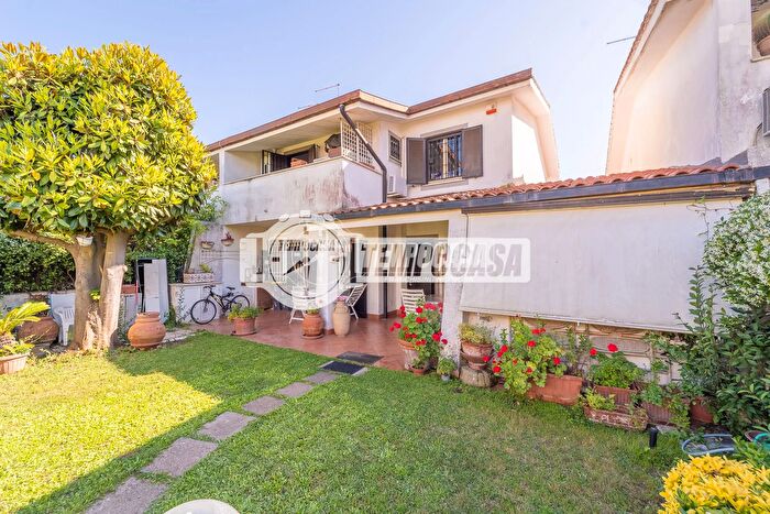 Casa con 5 locali in vendita in Via Torre Flavia, Cerveteri