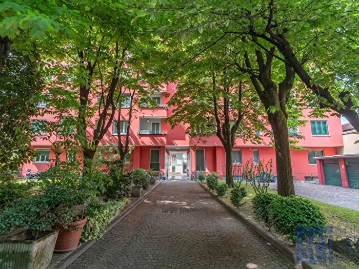 Appartamento bilocale in affitto in Via Villoresi, Milano