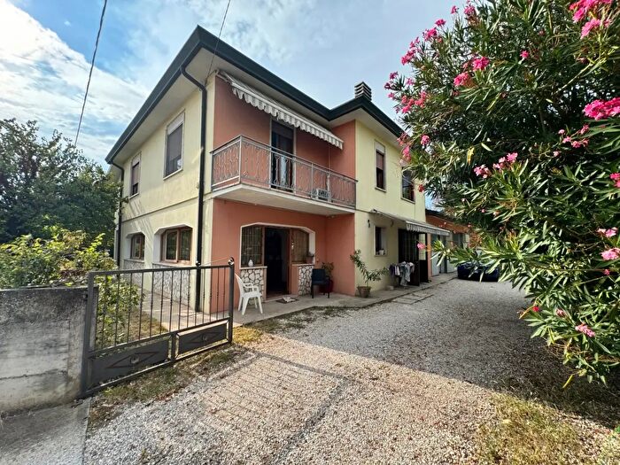 Casa quadrilocale in vendita in Via Ma, Noventa Vicentina