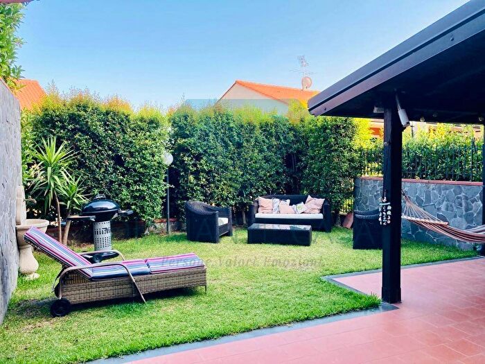 Appartamento bilocale in affitto in Via Giosuè Carducci, Aci Catena